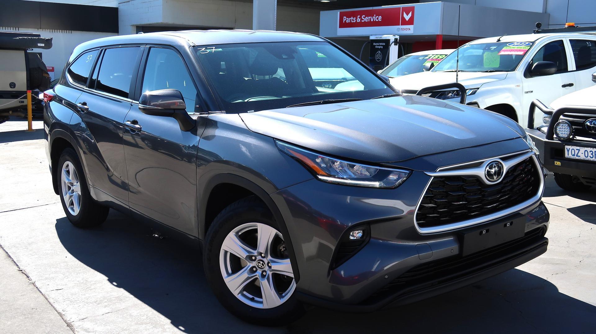 2023 Toyota Kluger GX-2WD in Silver