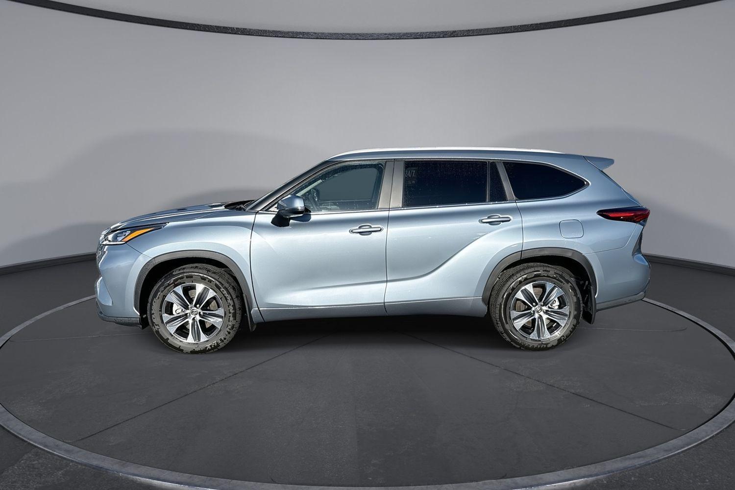 2023 Toyota Kluger GXL AWD in Blue