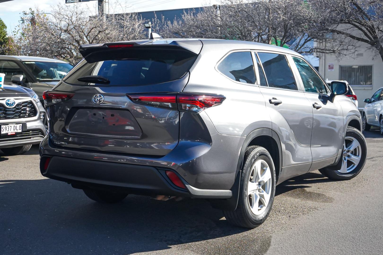 2024 Toyota Kluger GX AWD in Silver