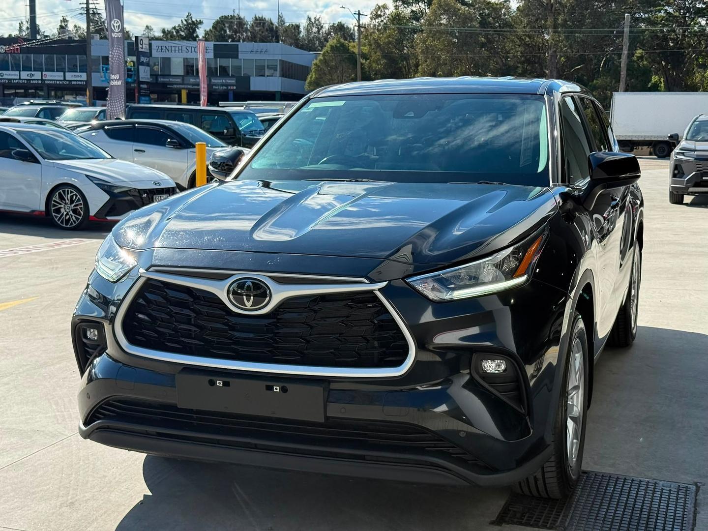 2024 Toyota Kluger GX AWD in Black