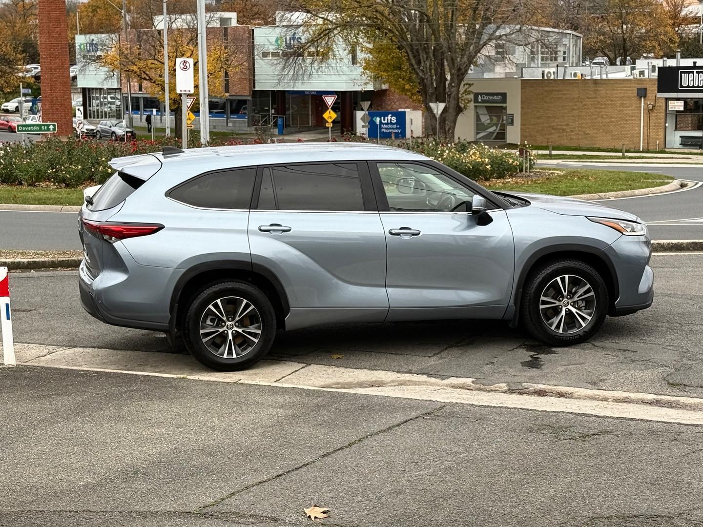 2023 Toyota Kluger GX in Blue