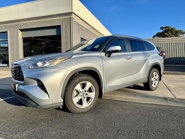 2023 Toyota Kluger GX in Silver