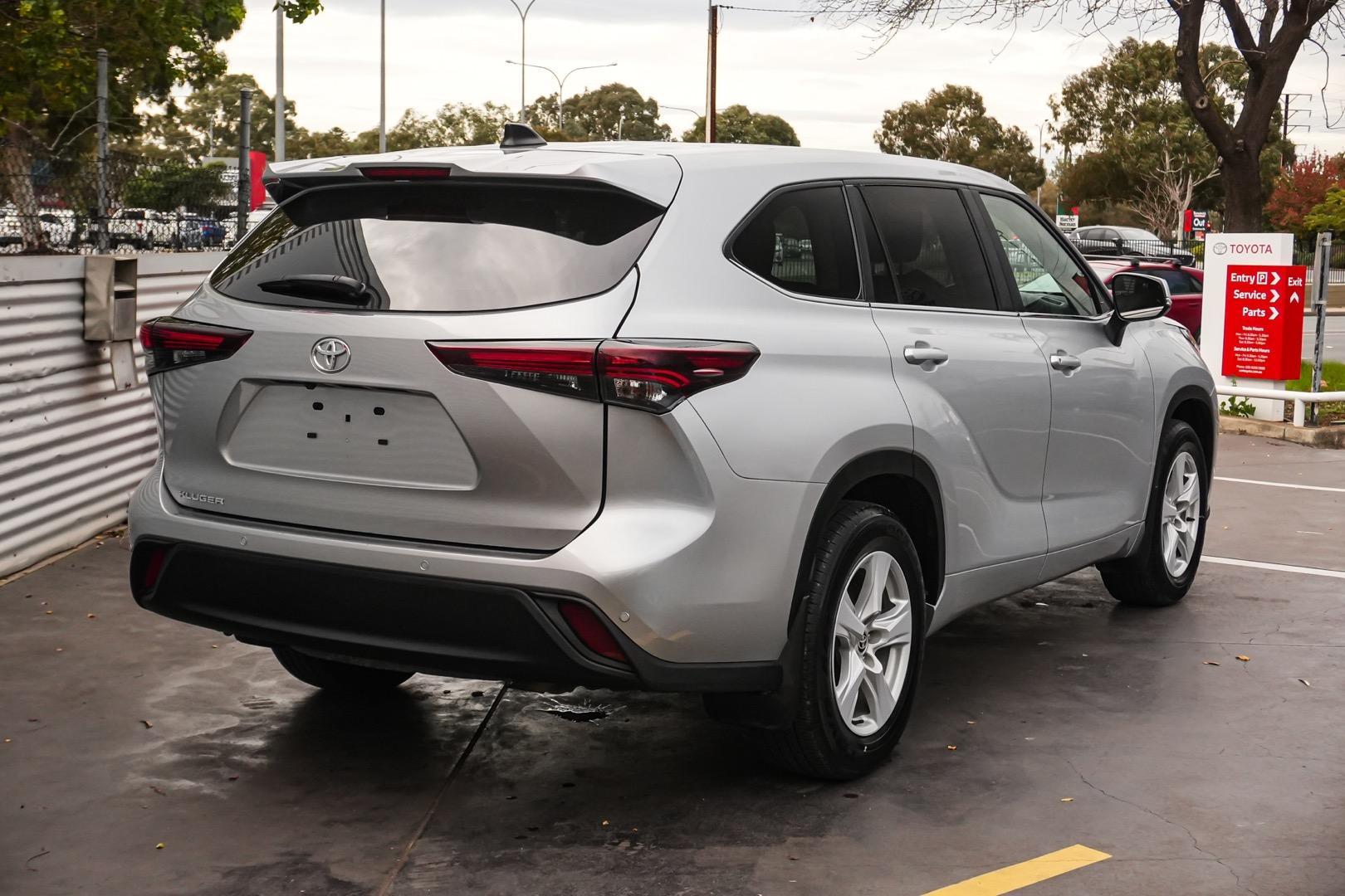 2024 Toyota Kluger GX in Silver