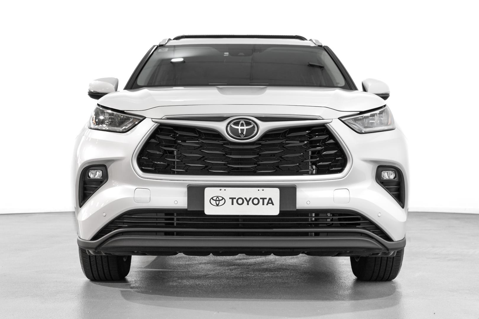 2022 Toyota Kluger GXL AWD in White