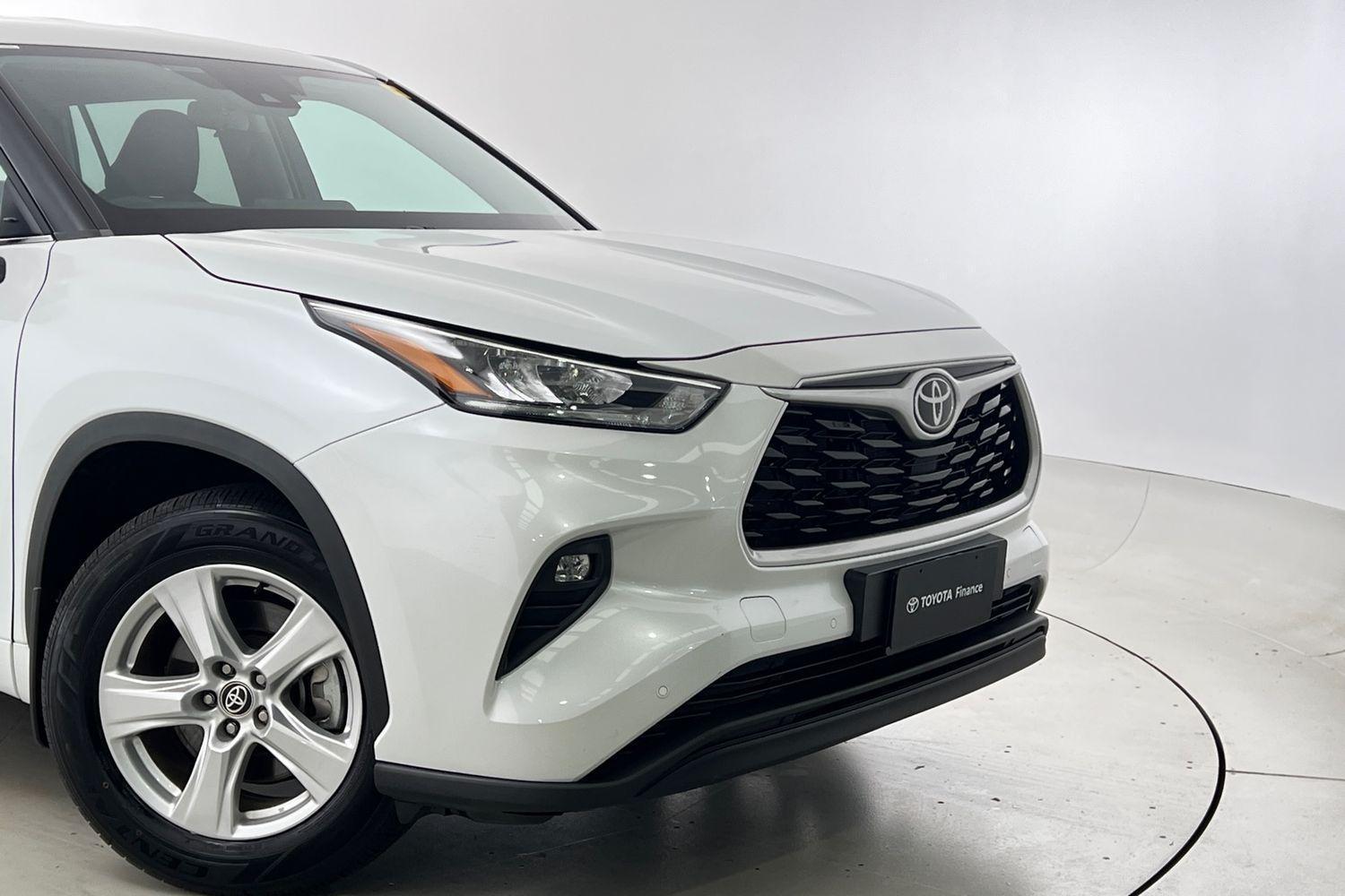 2023 Toyota Kluger GX AWD in White