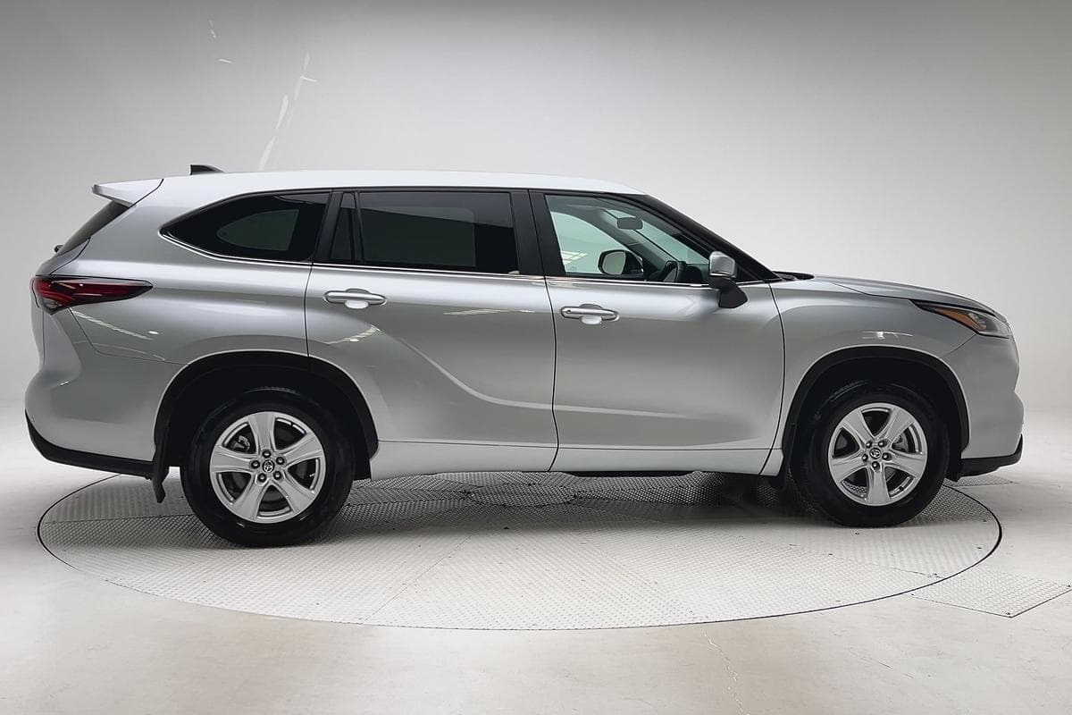 2024 Toyota Kluger GX AWD in Silver