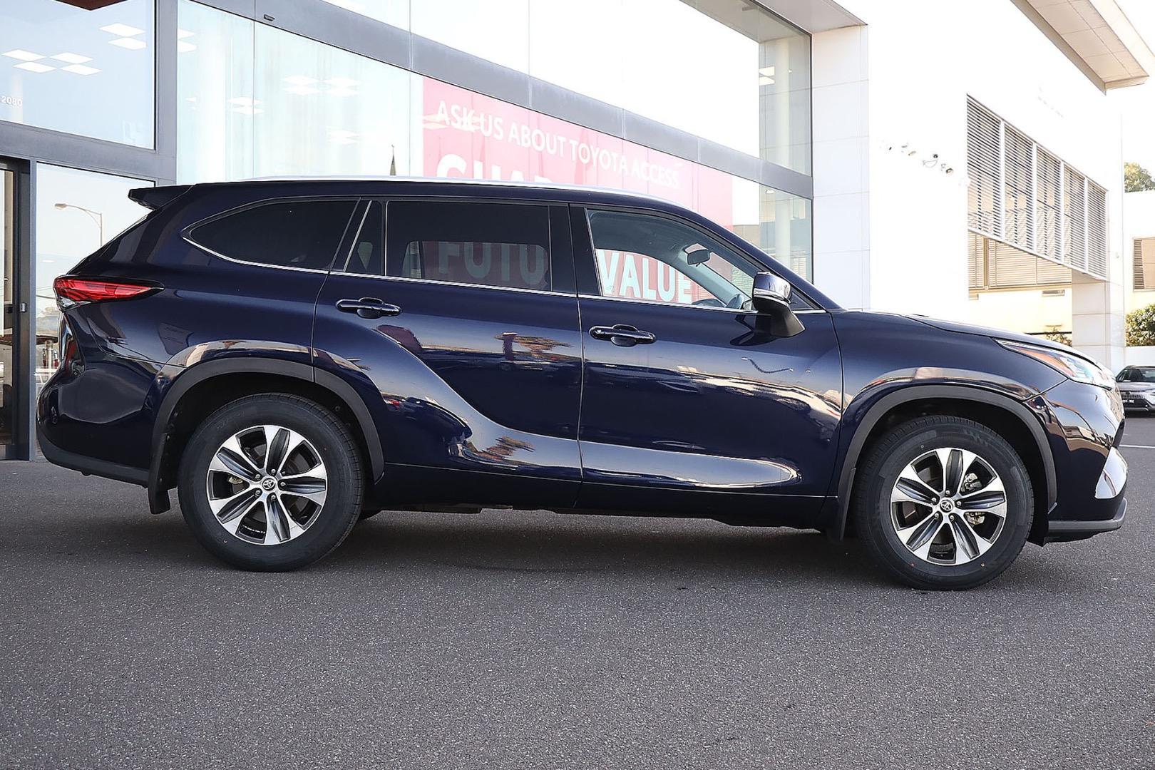2021 Toyota Kluger GXL-2WD in Blue