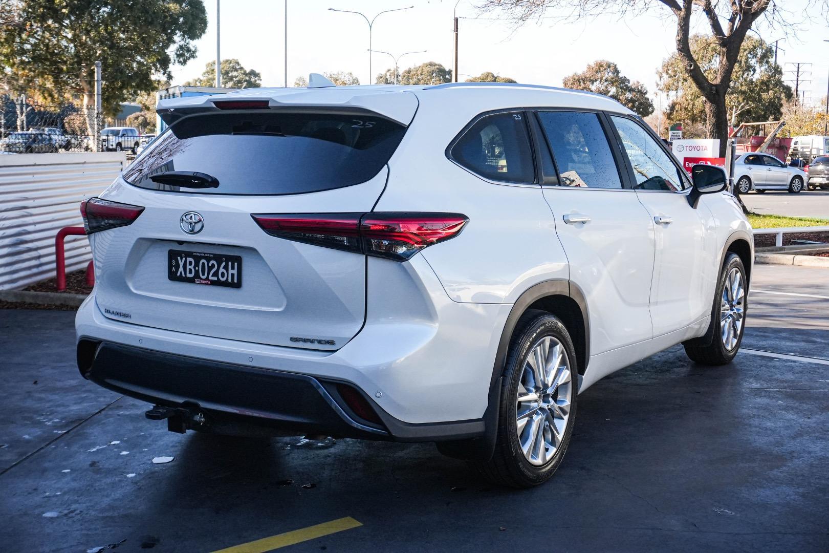 2021 Toyota Kluger AWD GRANDE in White