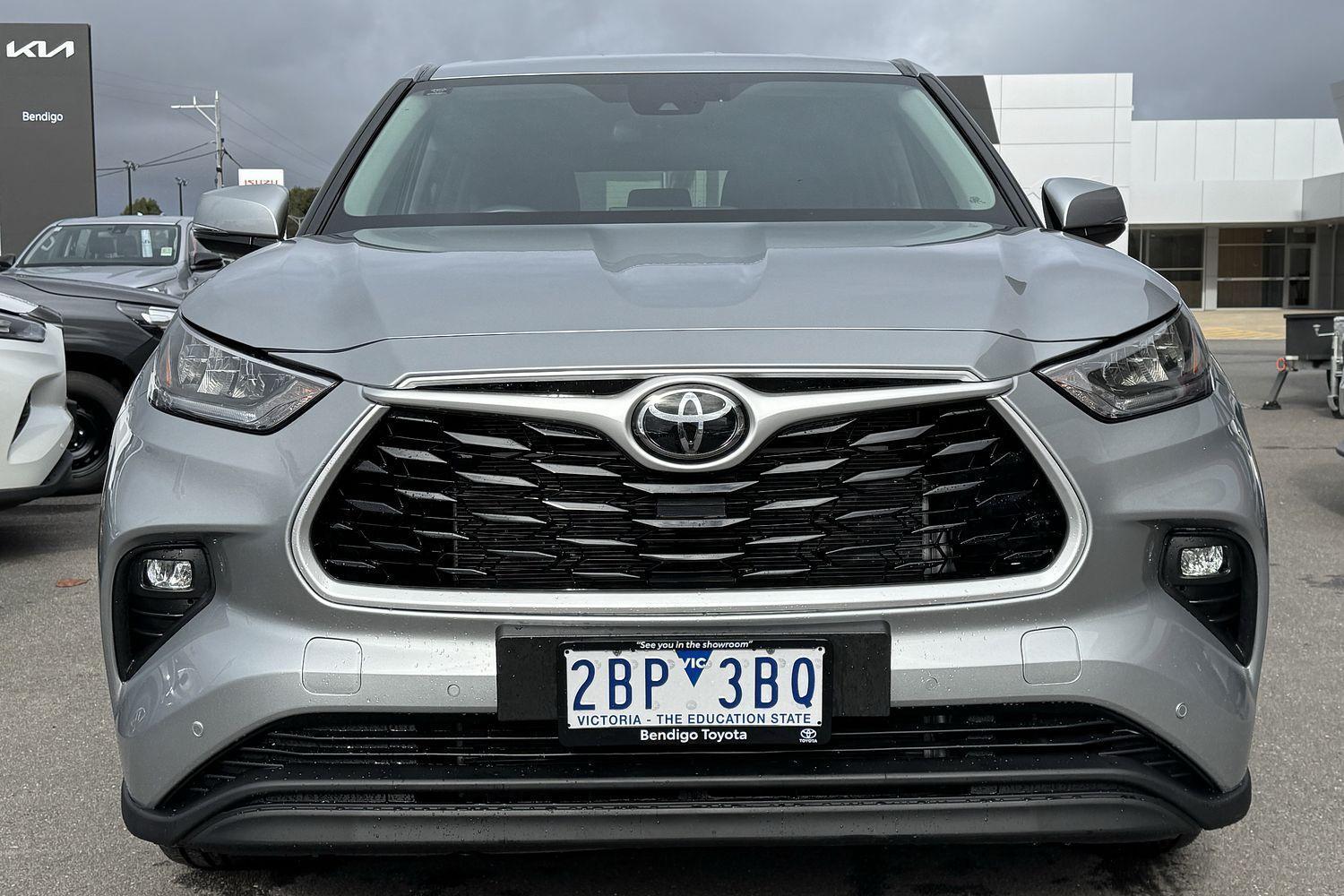 2022 Toyota Kluger GX AWD in Silver