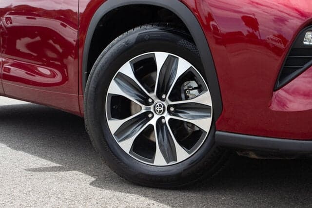 2021 Toyota Kluger GXL AWD in Red