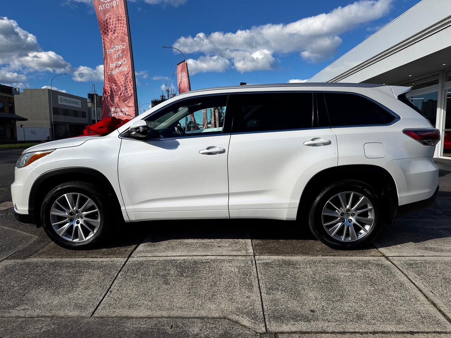 2015 Toyota Kluger 4x2 GRANDE in White