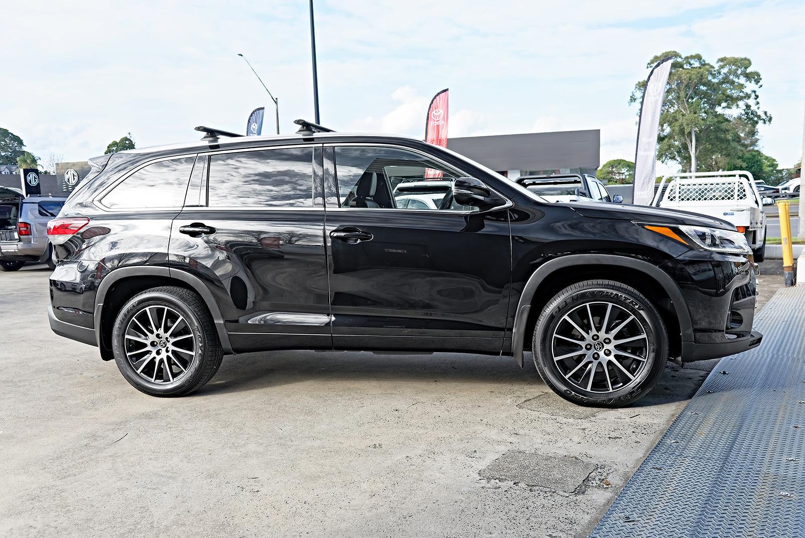 2019 Toyota Kluger 4x2 GRANDE in Black
