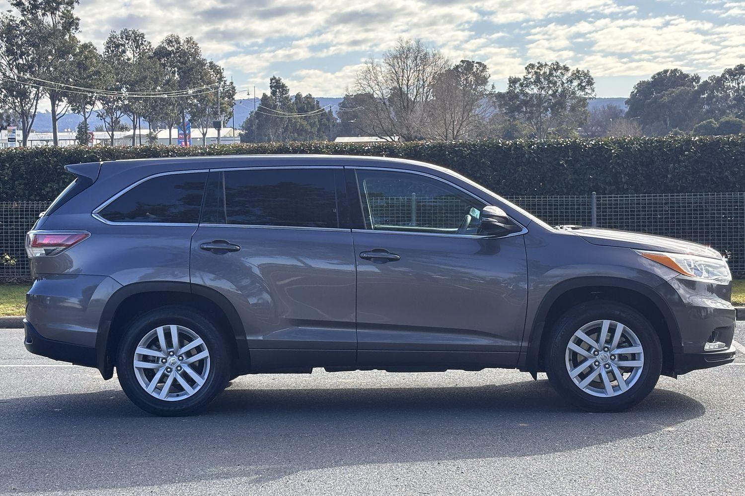2015 Toyota Kluger 4x2 GX in Grey