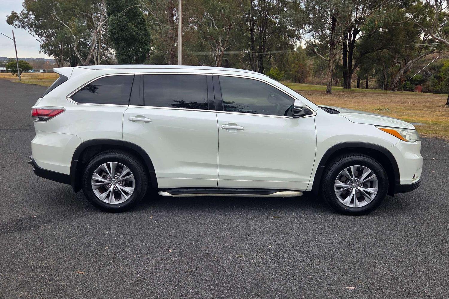 2015 Toyota Kluger GX AWD in White