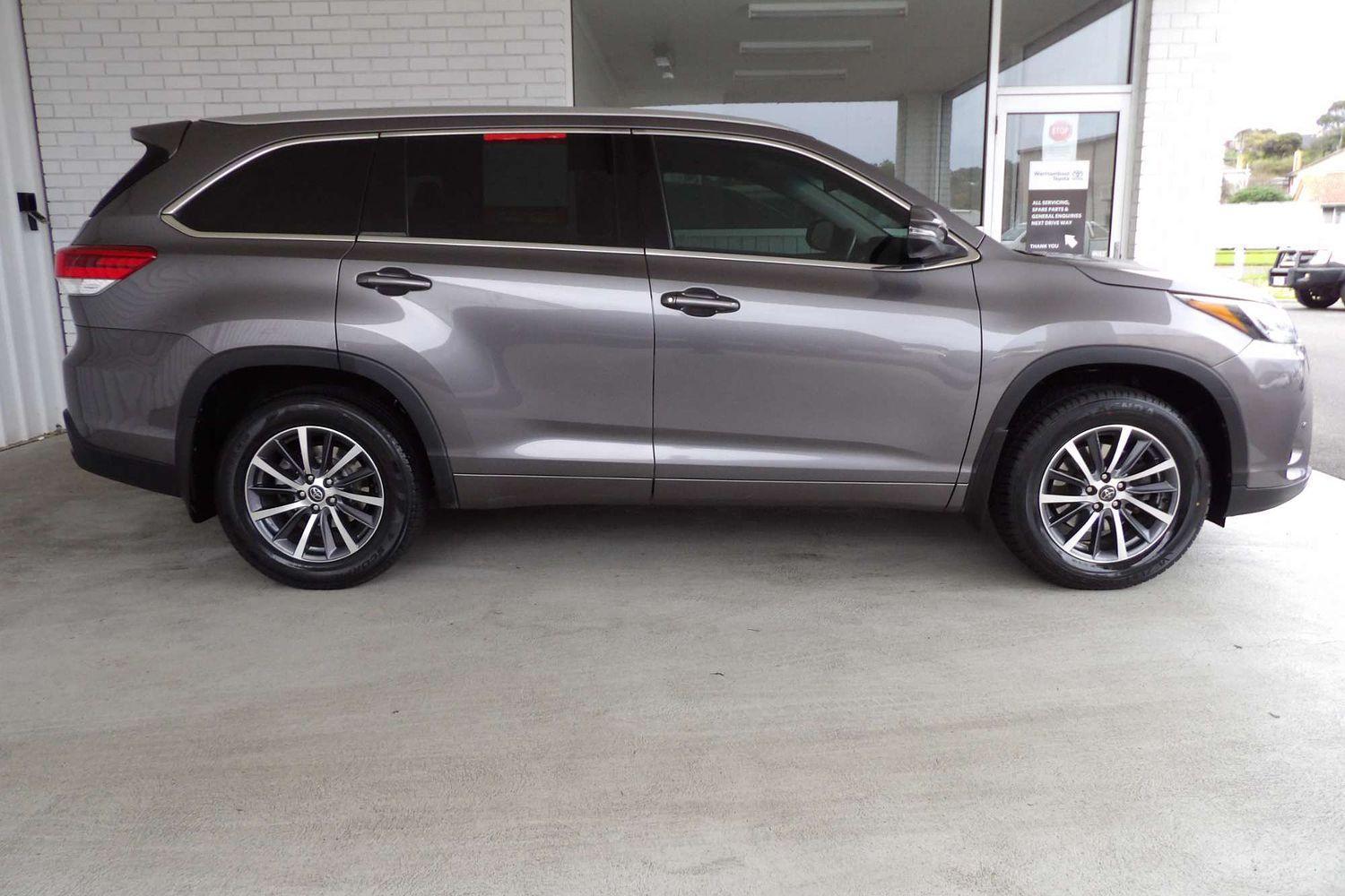 2017 Toyota Kluger 4x2 GXL in Grey