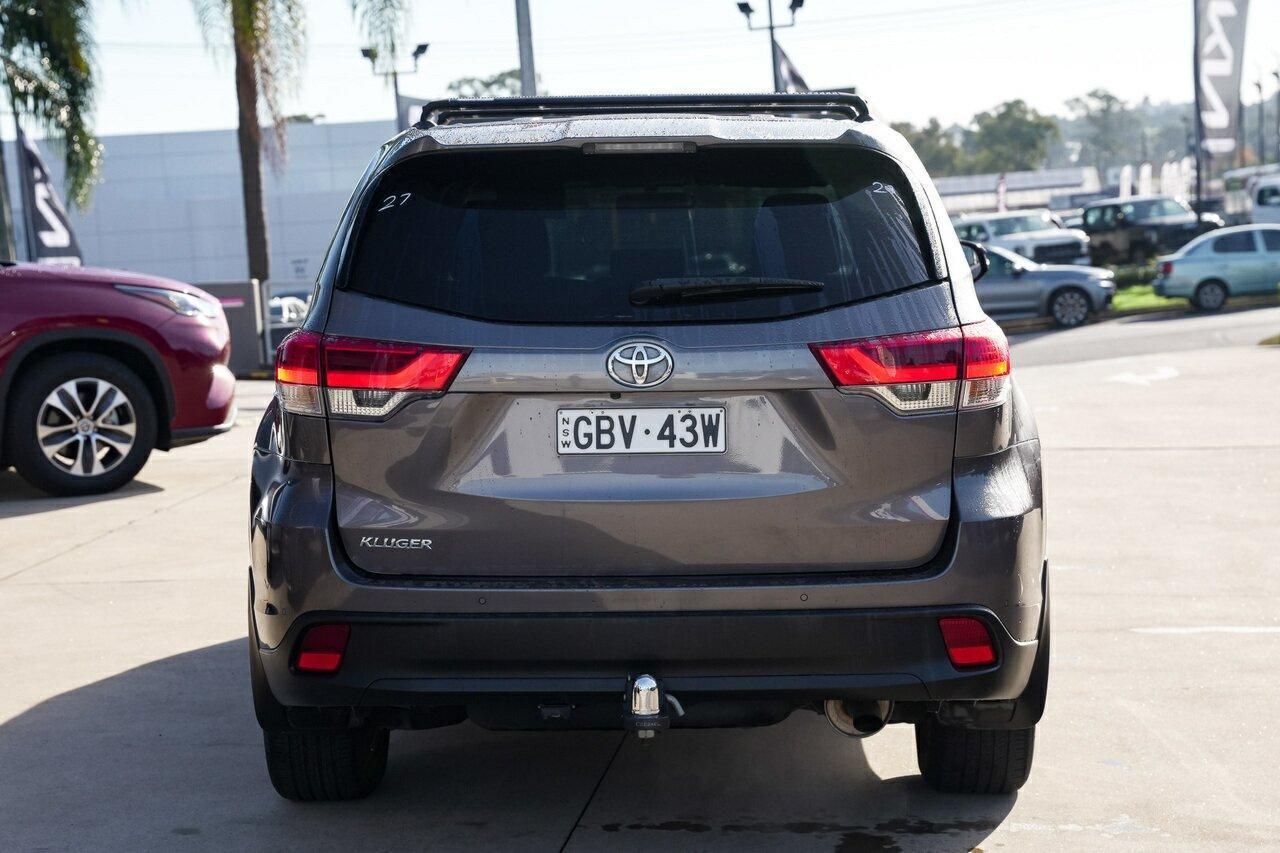 2017 Toyota Kluger GX in Grey