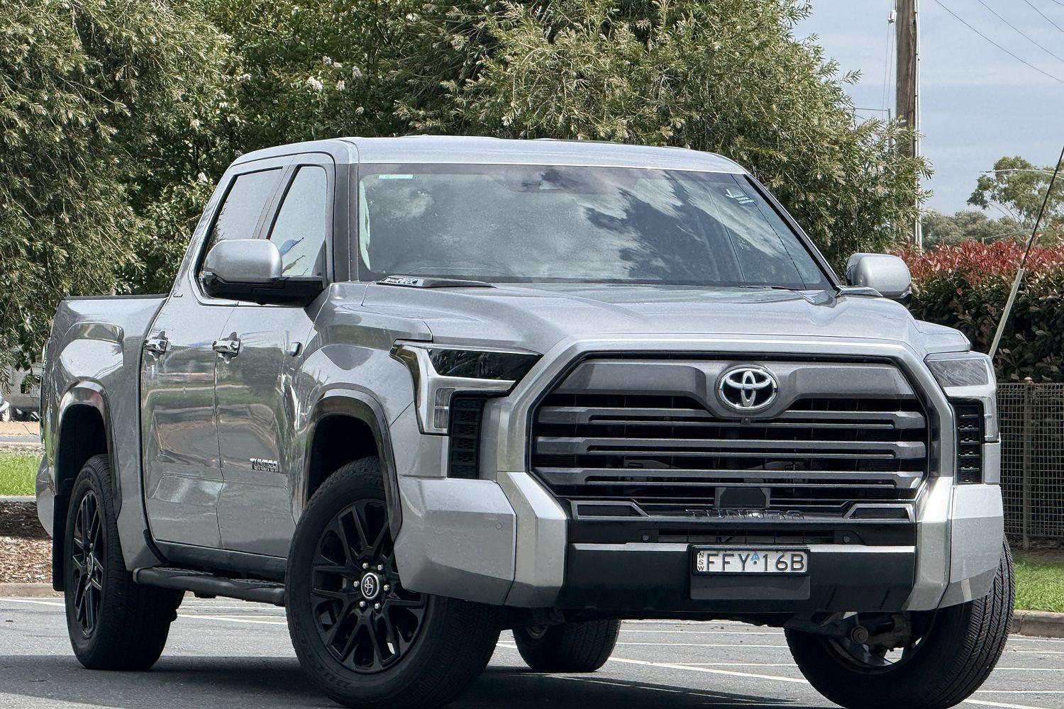 2023 Toyota Tundra Limited in Silver