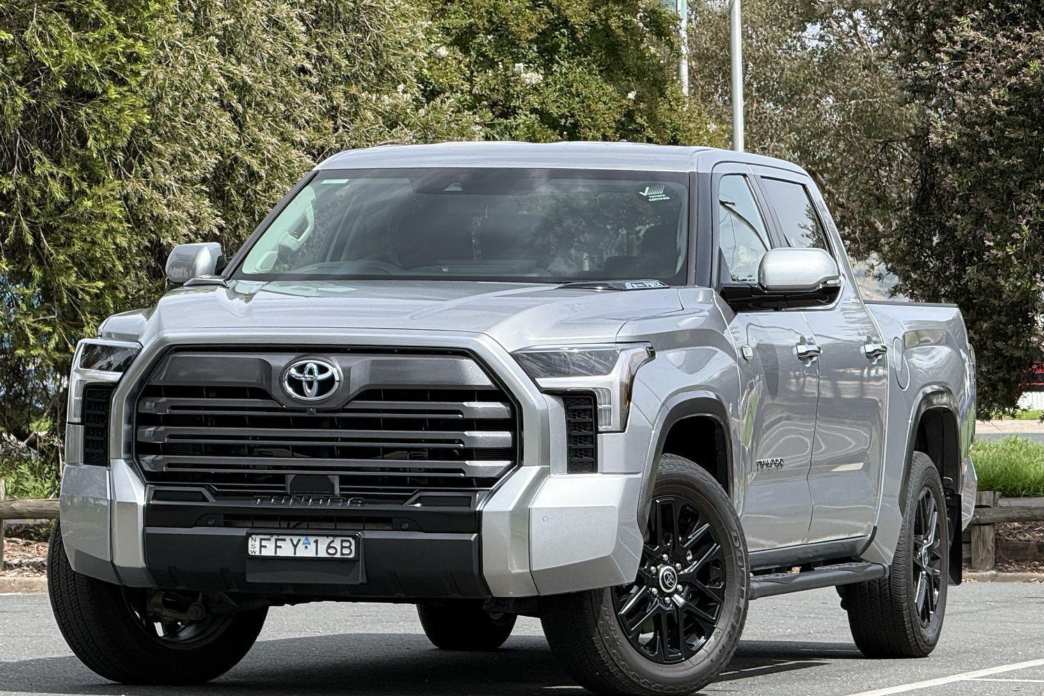2023 Toyota Tundra Limited in Silver