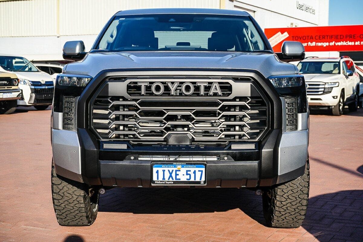 2023 Toyota Tundra Limited in Silver