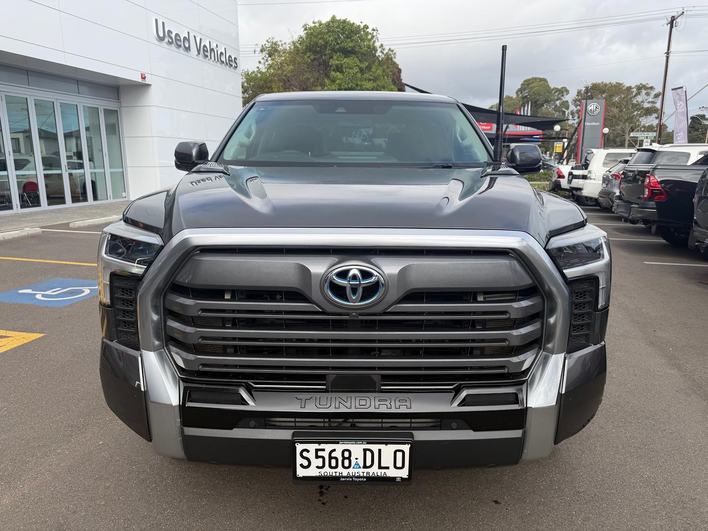 2024 Toyota Tundra Limited in Silver