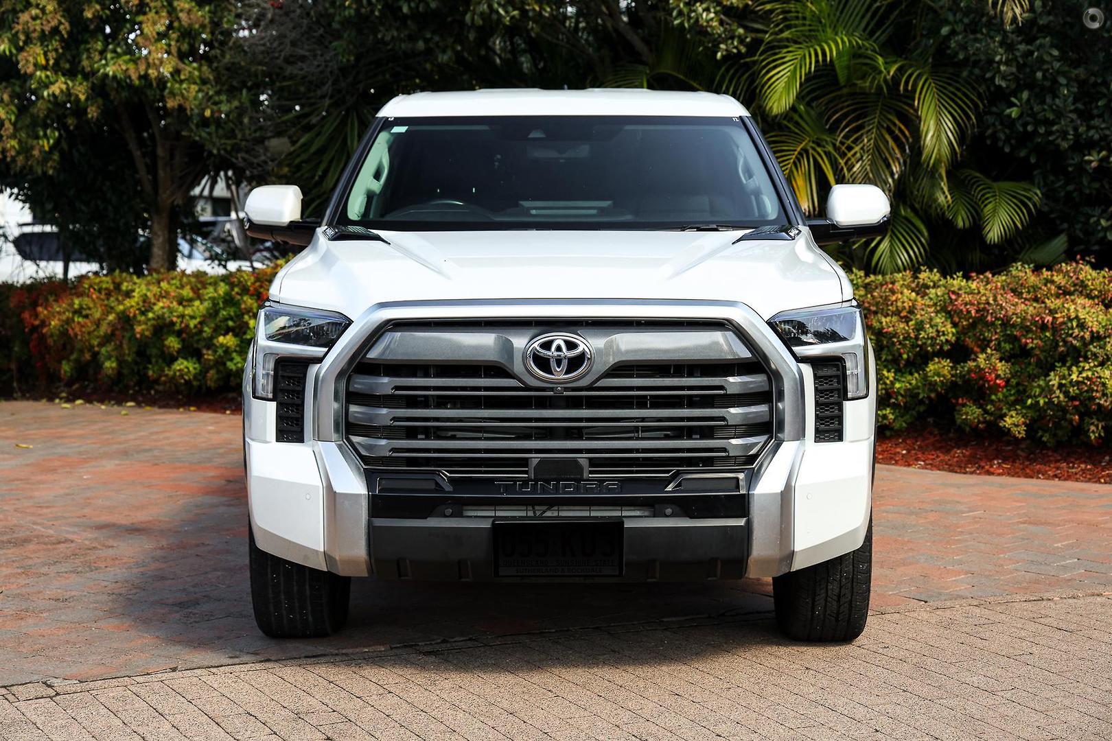 2023 Toyota Tundra Limited in White