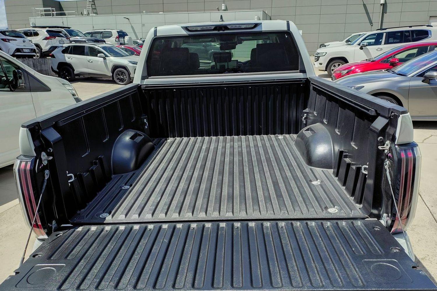 2024 Toyota Tundra Limited in White