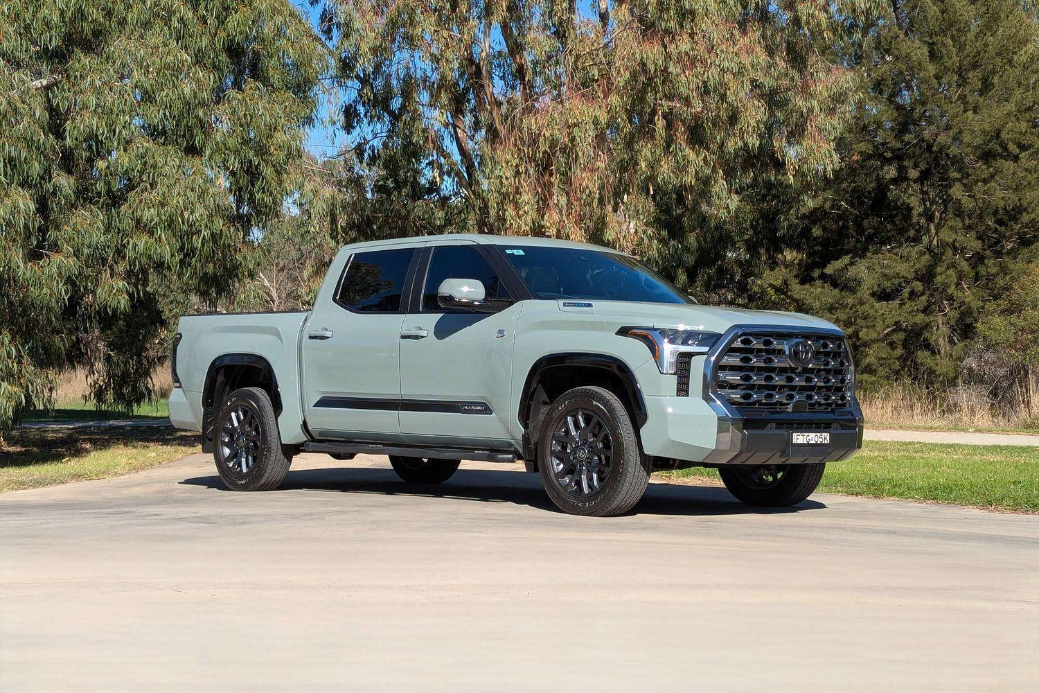 2025 Toyota Tundra Platinum in Green