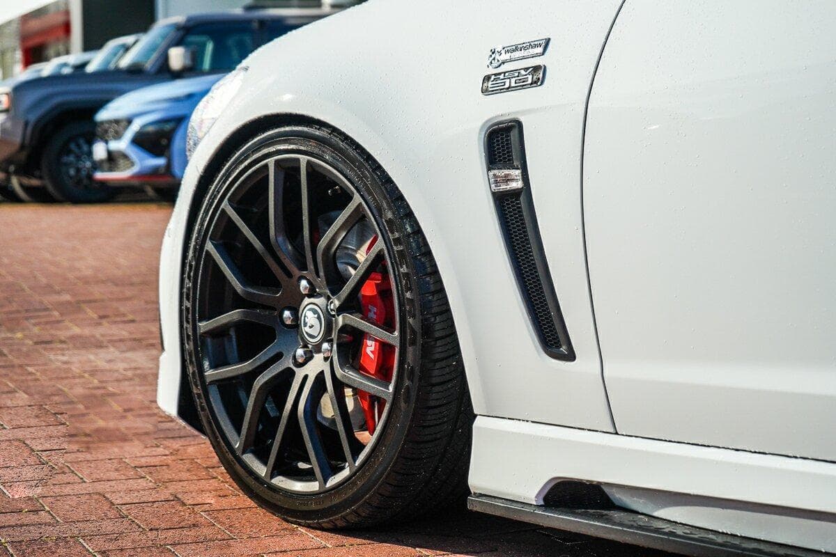 2017 Holden Special Vehicles Clubsport R8 LSA 30th Anniversary in White