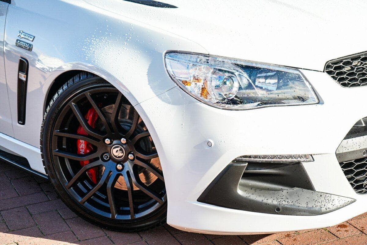 2017 Holden Special Vehicles Clubsport R8 LSA 30th Anniversary in White