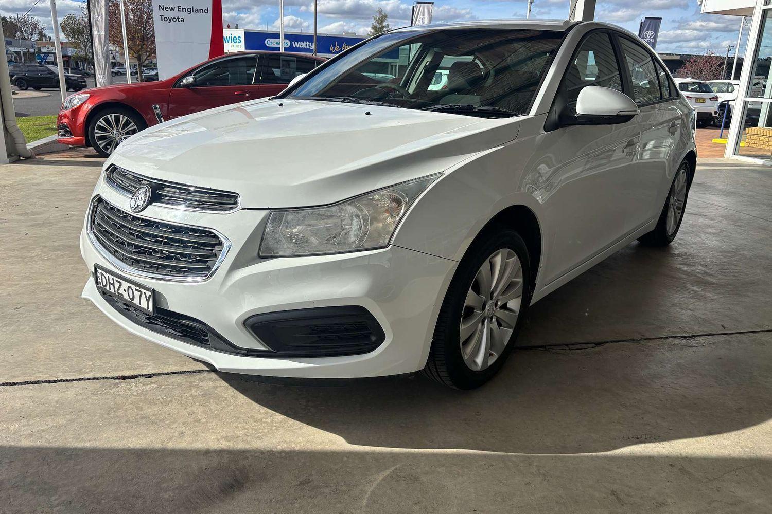 2016 Holden Cruze Equipe in Heron White