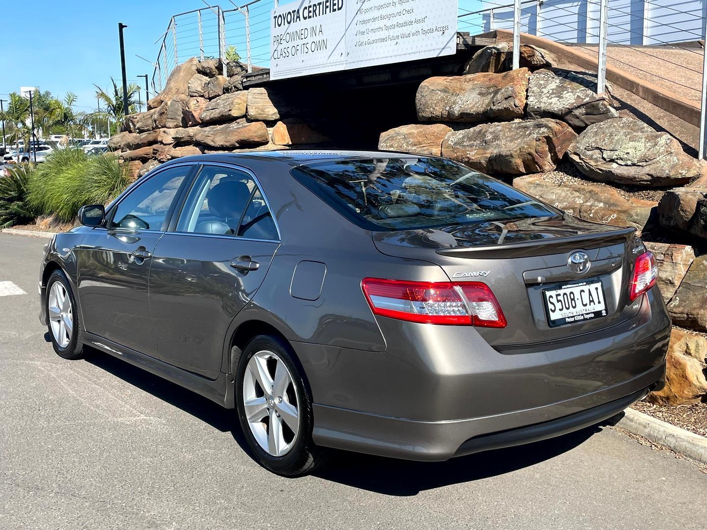 2009 Toyota Camry Sportivo in Silver