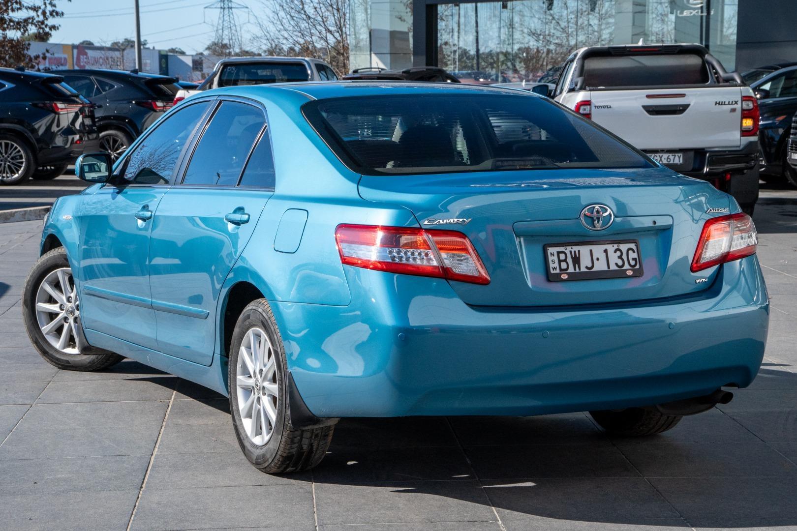 2011 Toyota Camry Altise in Blue
