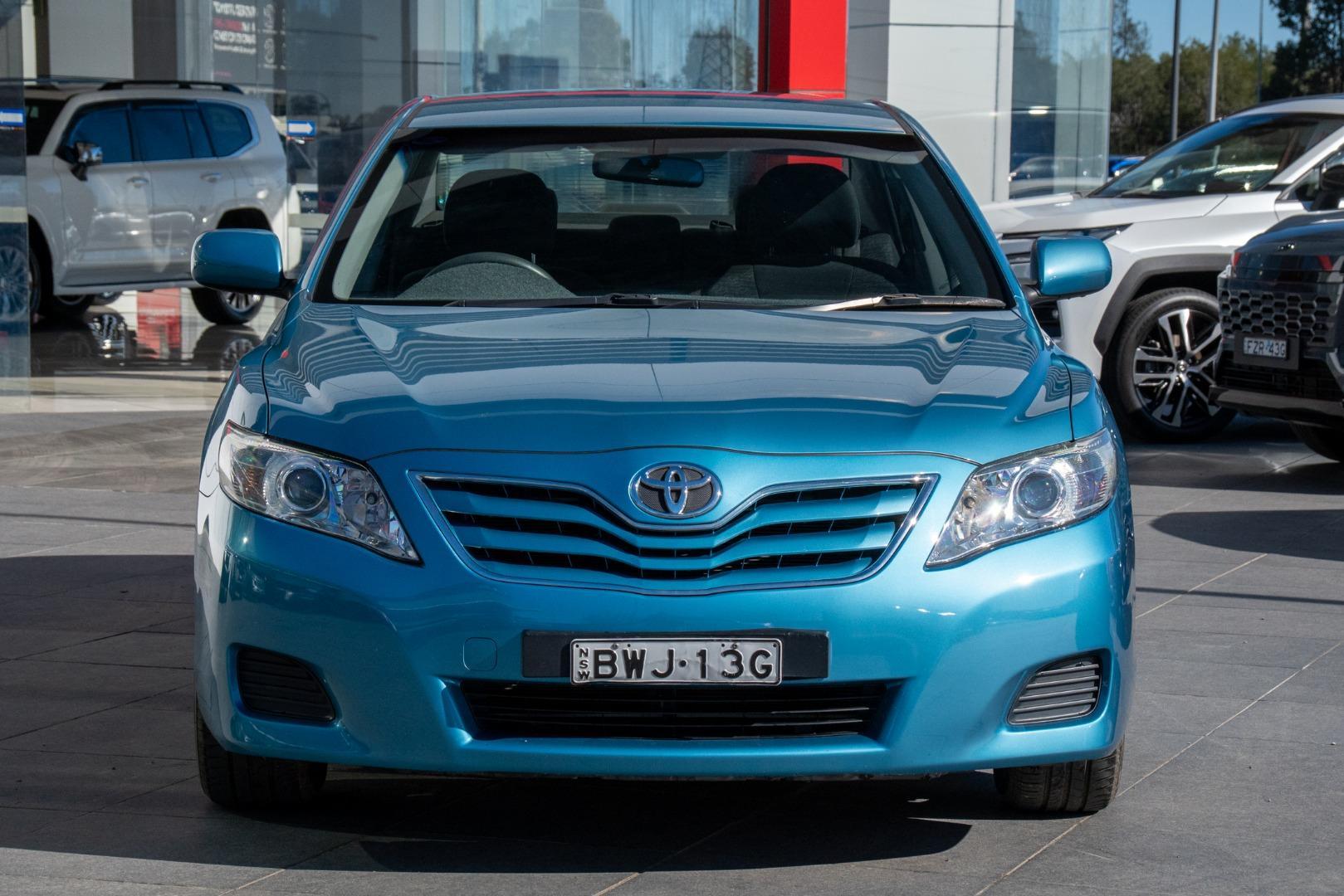 2011 Toyota Camry Altise in Blue