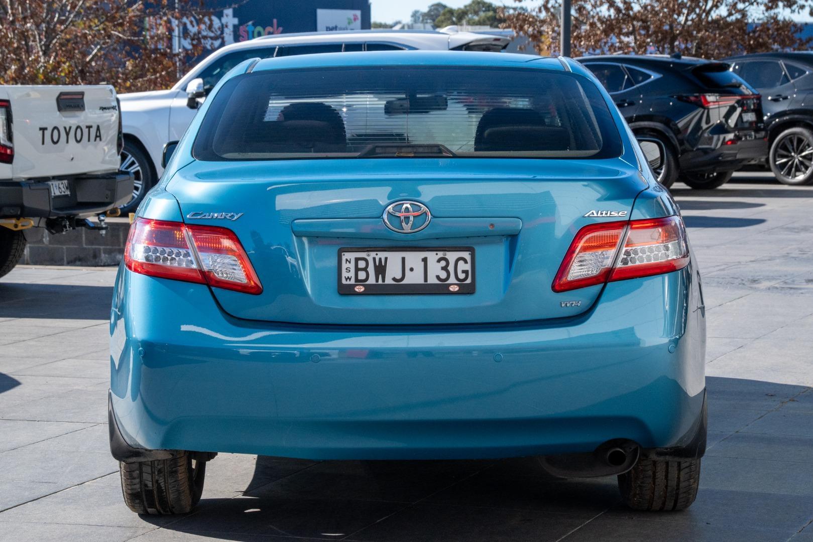 2011 Toyota Camry Altise in Blue