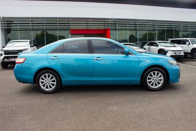 2010 Toyota Camry Hybrid Luxury in Blue