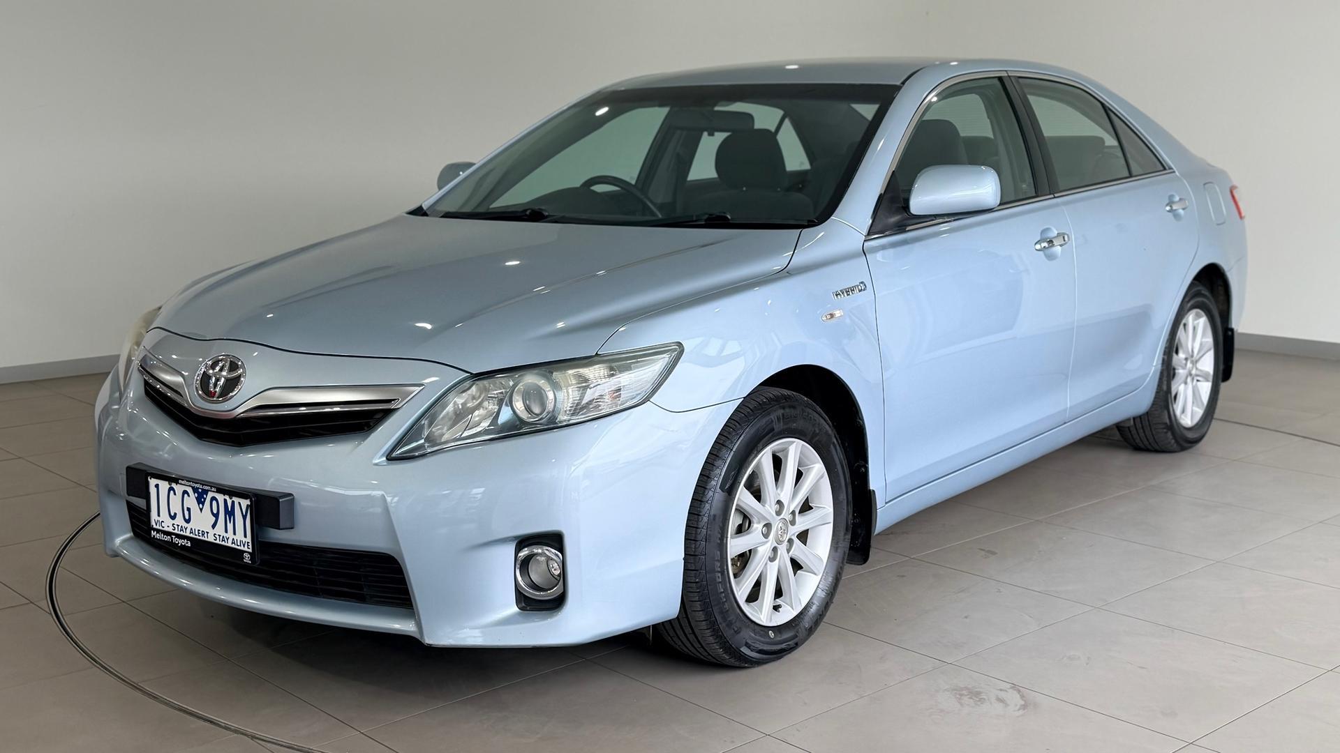 2010 Toyota Camry Hybrid in Blue