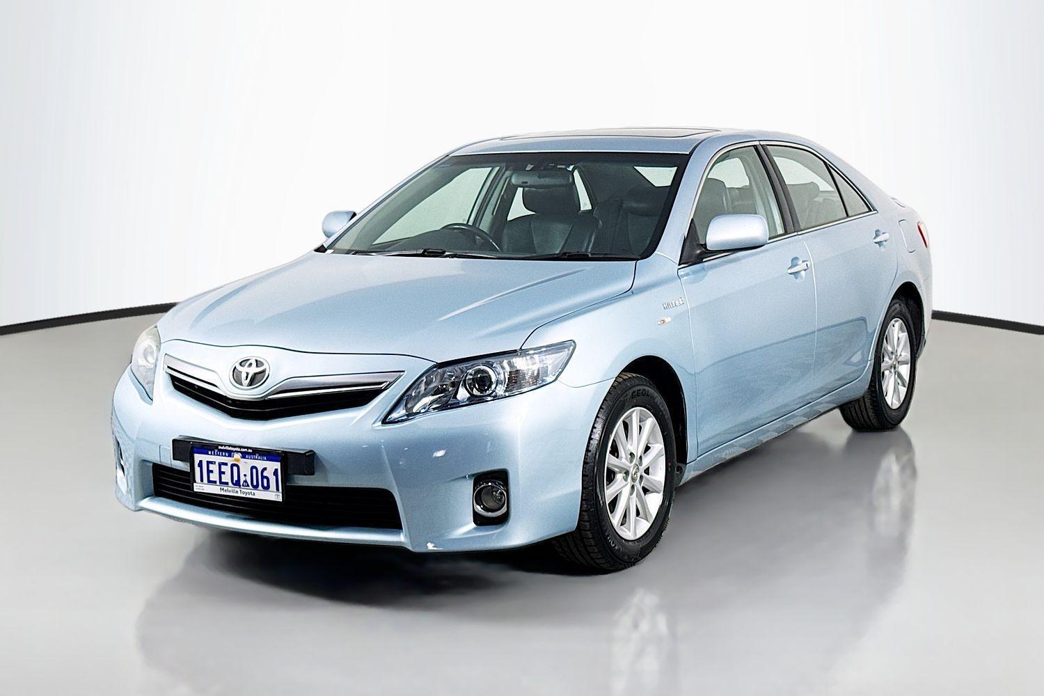 2011 Toyota Camry Hybrid L2 in Blue
