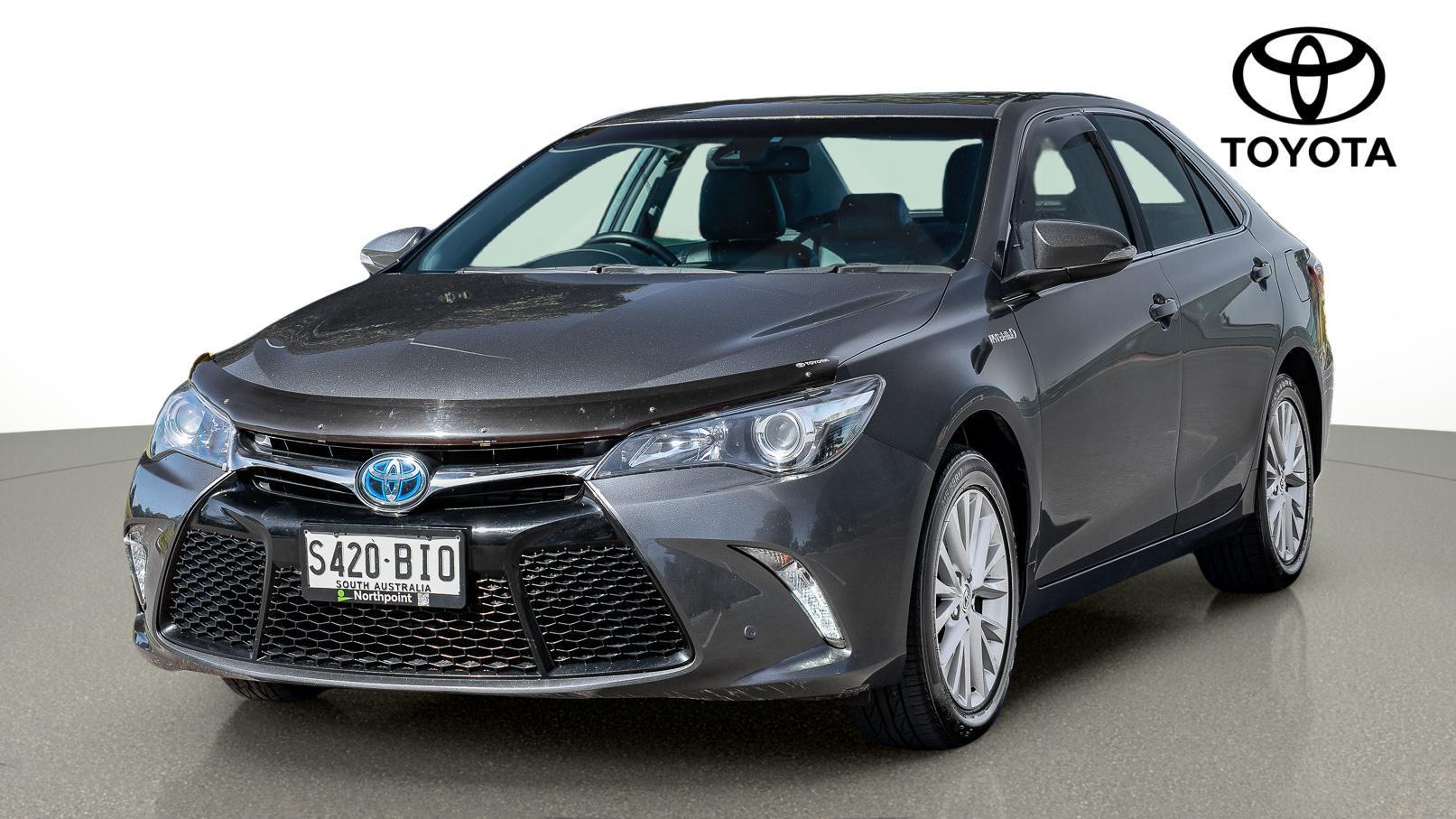 2015 Toyota Camry Hybrid Atara SL in Silver