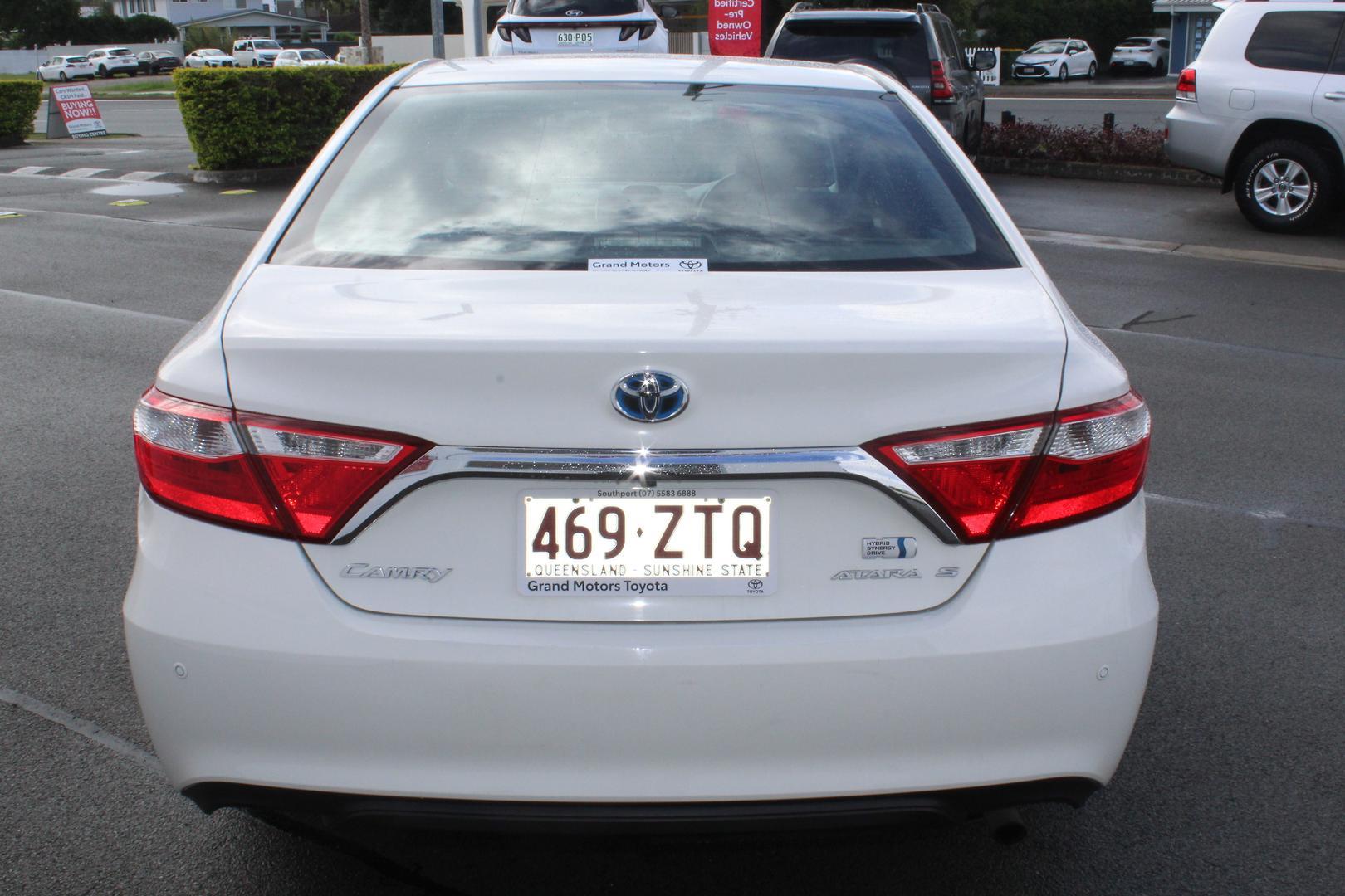 2016 Toyota Camry Hybrid Atara S in White