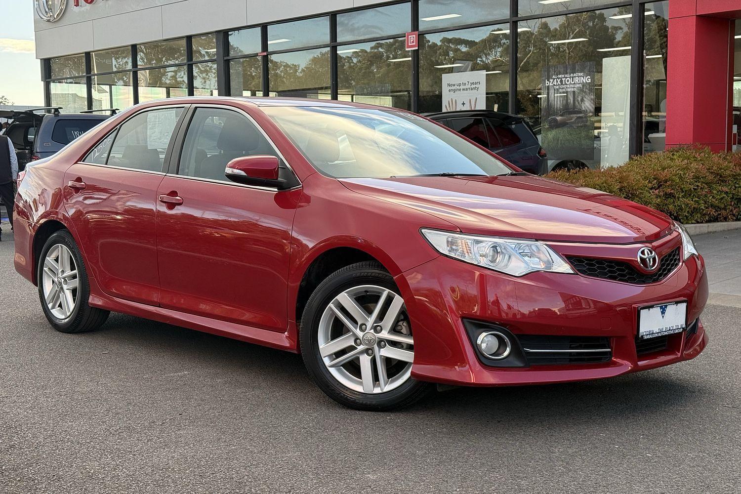 2013 Toyota Camry Atara R in Red