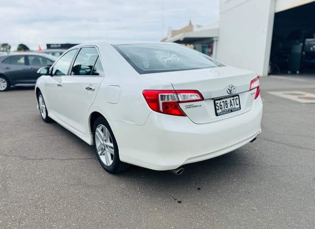 2012 Toyota Camry Atara S in White