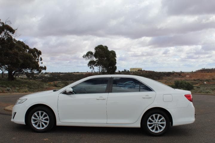 2014 Toyota Camry ALTISE in White