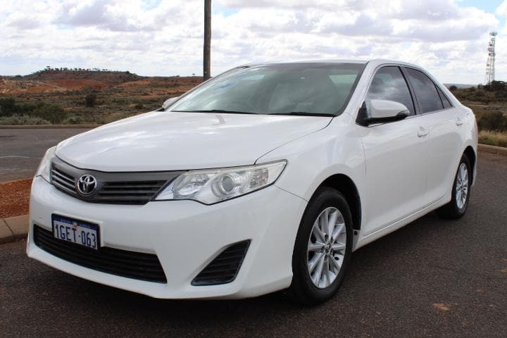 2014 Toyota Camry ALTISE in White