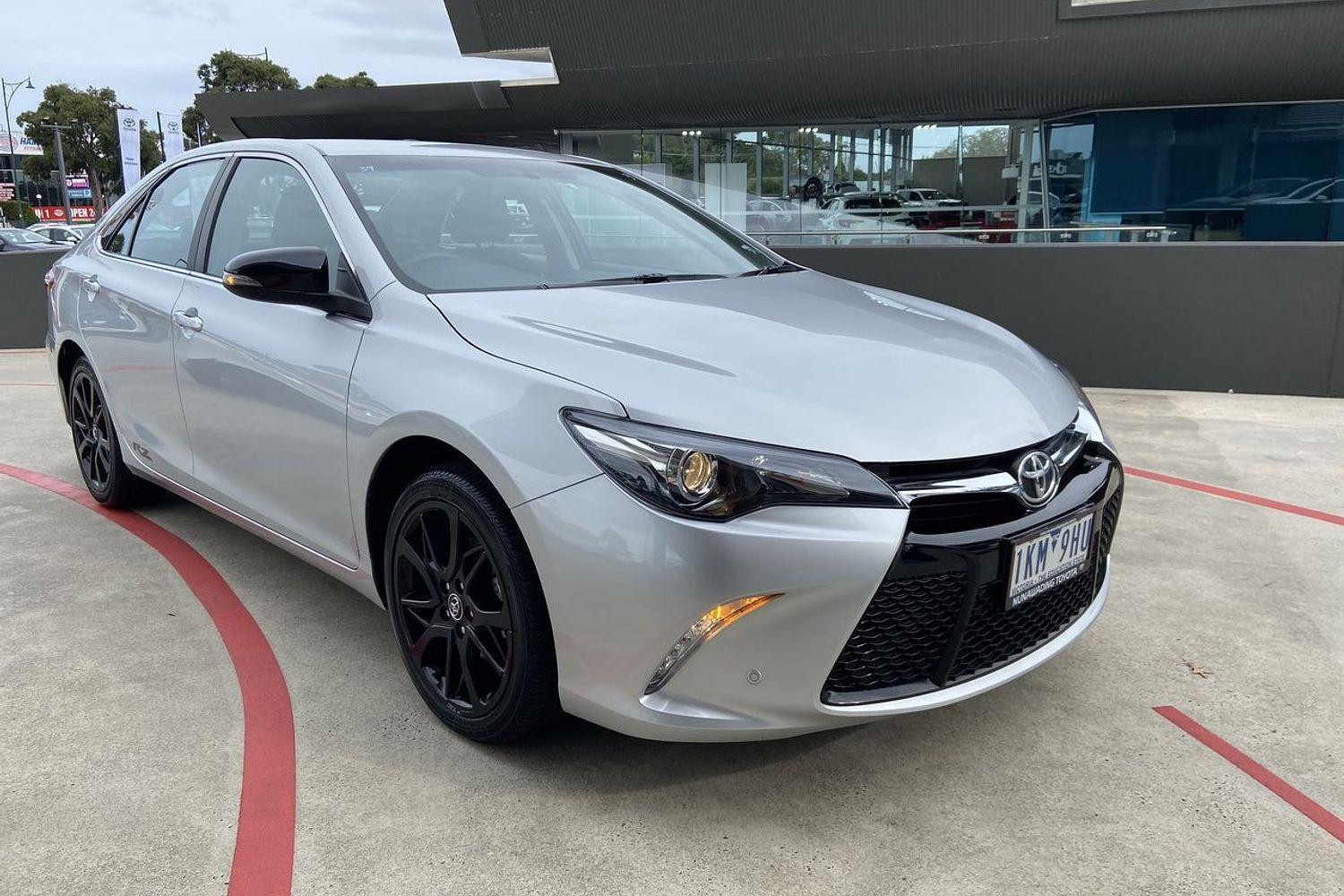 2017 Toyota Camry RZ in Silver