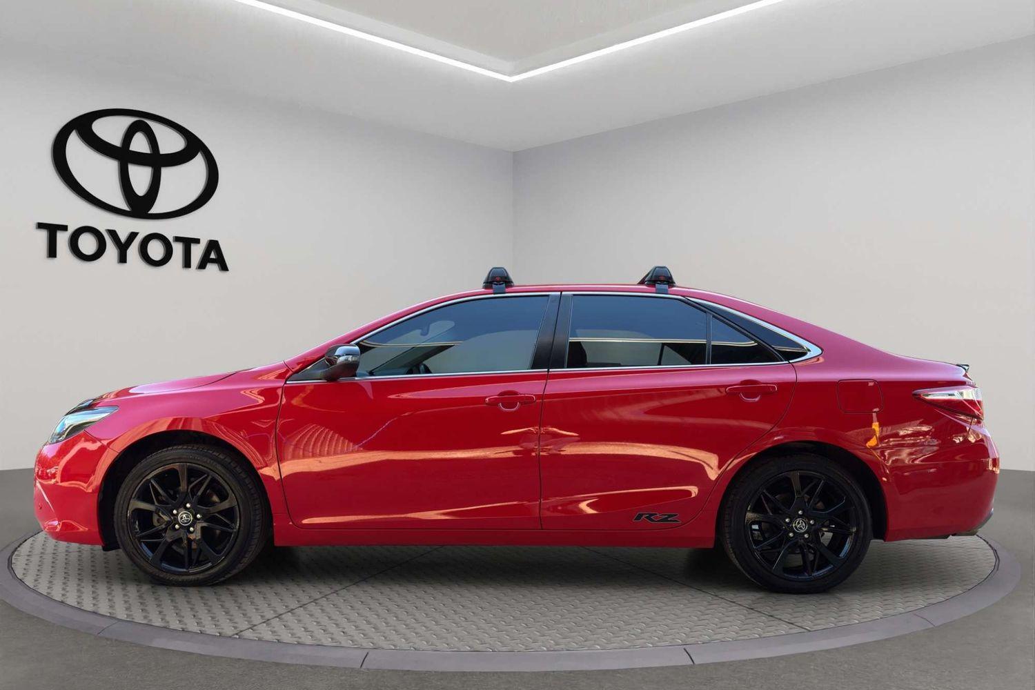 2017 Toyota Camry RZ in Red