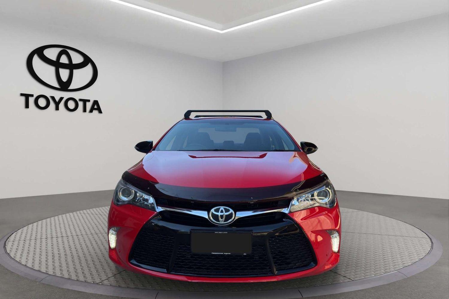 2017 Toyota Camry RZ in Red