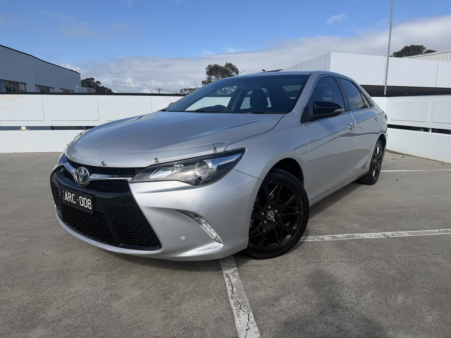 2017 Toyota Camry RZ in Silver