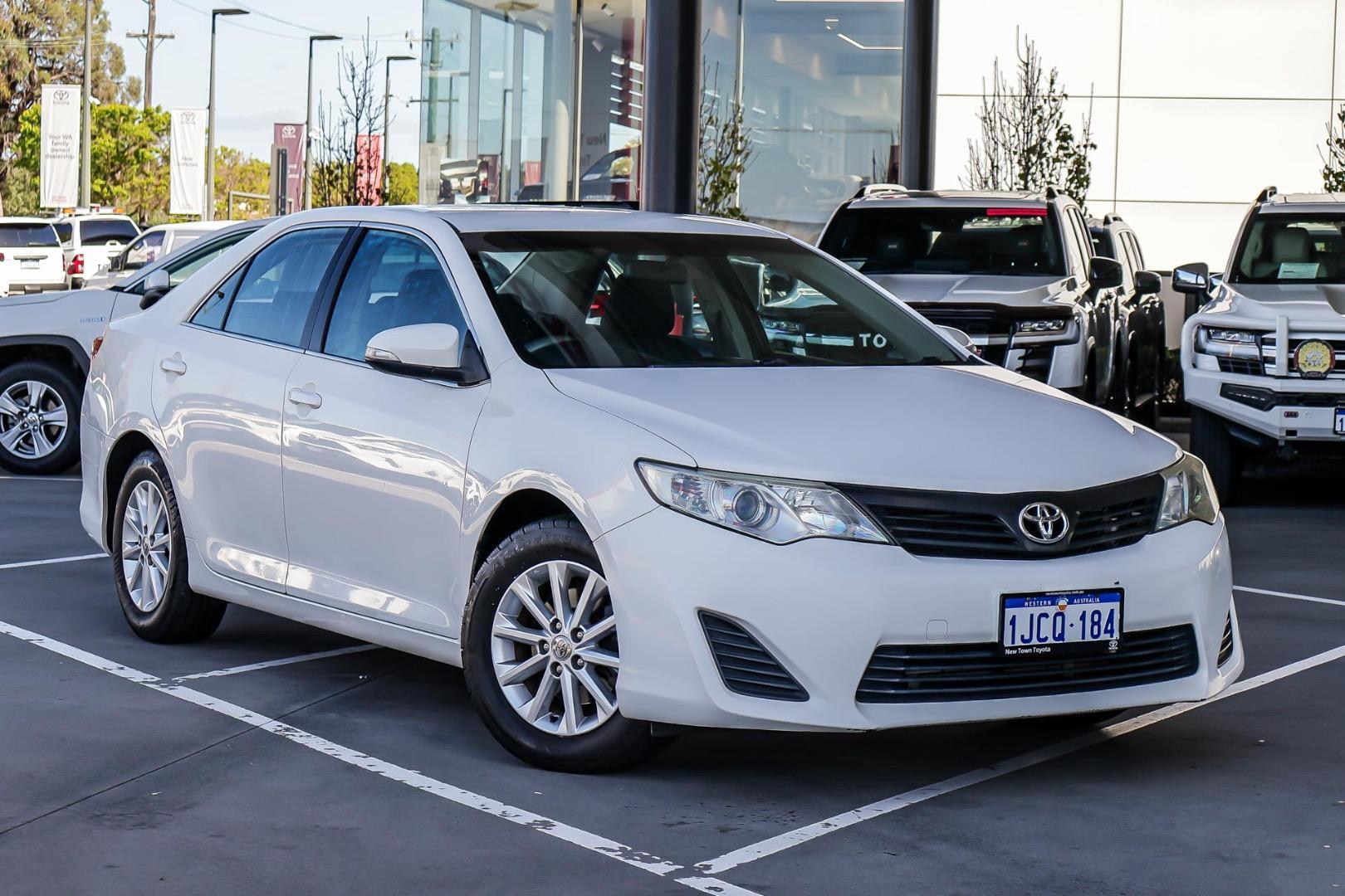2012 Toyota Camry ALTISE in White