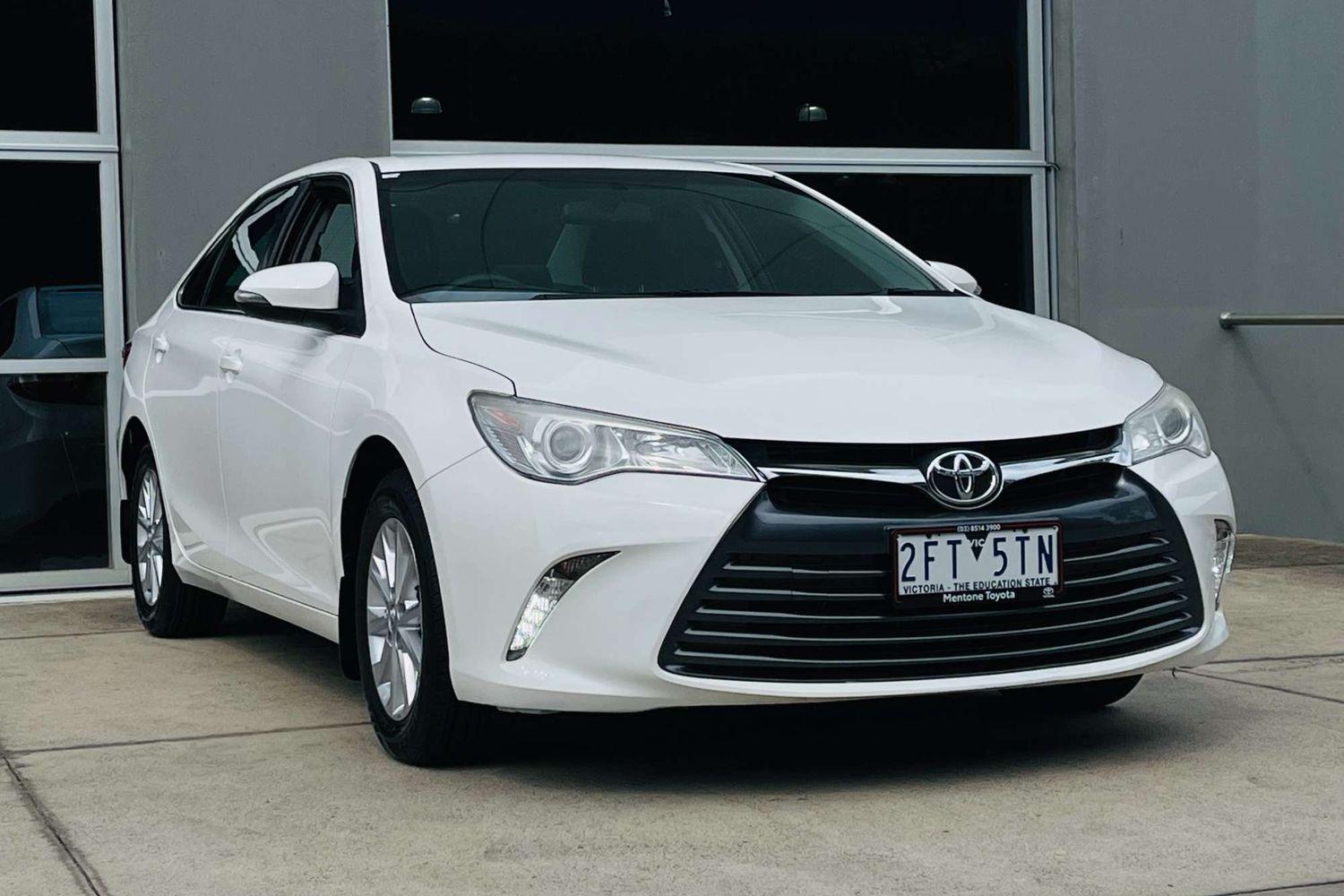 2016 Toyota Camry Altise in White