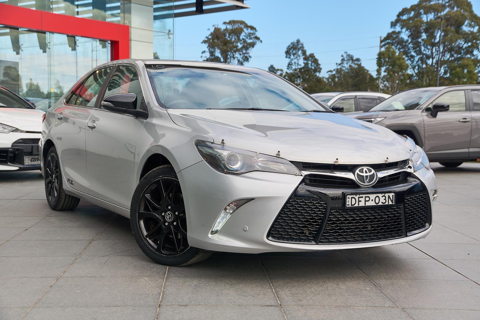 2016 Toyota Camry RZ in Silver